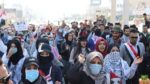 العراق.. عشرات آلاف الطلبة ينضمون من جديد للاحتجاجات في النجف والبصرة