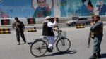 اتهام طالبان وكابل بإستهداف الصحة عمداً